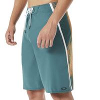 Load image into Gallery viewer, OAKLEY BACKDRAFT 21 SHORTS BLACKOUT
