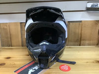 Load image into Gallery viewer, Fly Racing Kinetic Straight Edge Black/White
