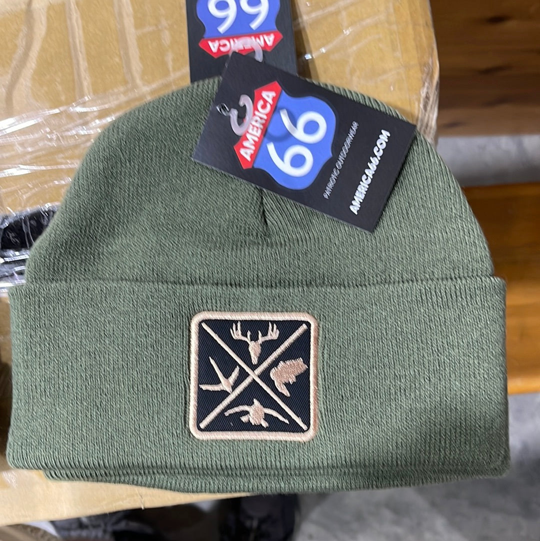 OUTDOOR X BLACK BEANIE