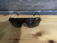 Load image into Gallery viewer, RAY BAN WINGS II BLACK/GREY GRADIENT DARK GREY
