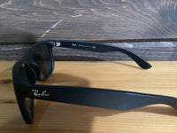 Load image into Gallery viewer, RAY BAN JUSTIN RUBBER BLACK/BLUE FLASH
