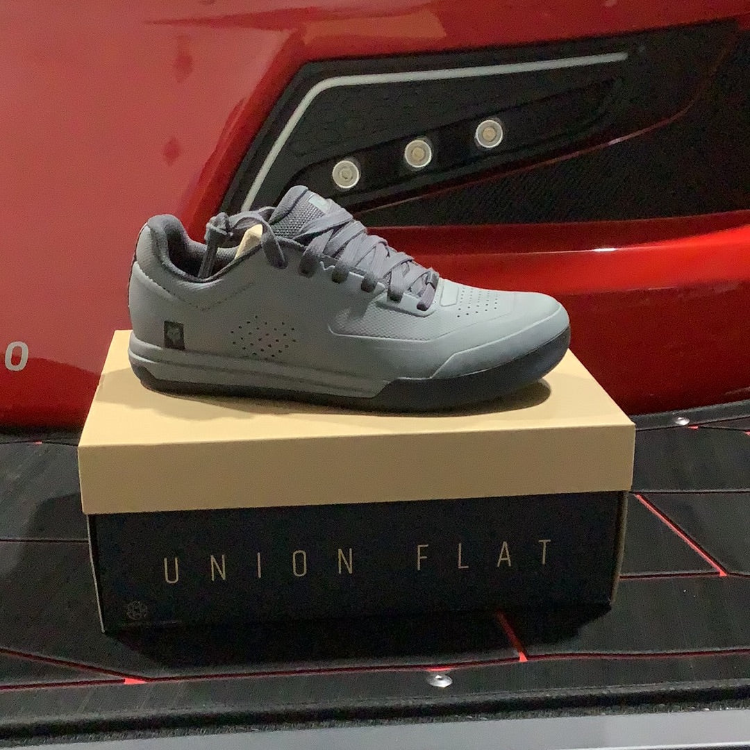 FOX UNION FLAT GRAY SHOES