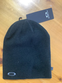 Load image into Gallery viewer, OAKLEY FINE KNIT HAT BLACKOUT
