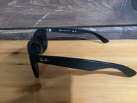 Load image into Gallery viewer, RAY BAN JUSTIN RUBBER BLACK GREY MIRROR SILVER
