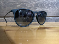 Load image into Gallery viewer, RAY BAN ERIKA RUBBER BLACK W/LIGHT GREY GRADIENT DARK GREY

