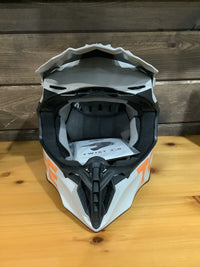 Load image into Gallery viewer, TOBE VALE HELMET HIGH RISE VHR
