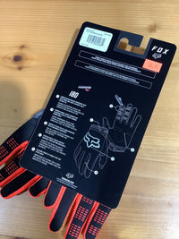 Load image into Gallery viewer, FOX YOUTH 180 BNKR GLOVE GREY CAMO
