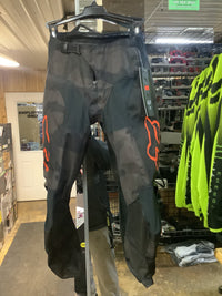 Load image into Gallery viewer, FOX Youth 180 TREV PANT Black/Camo

